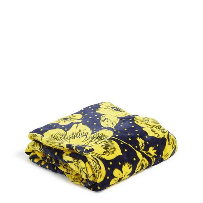 Vera Bradley Collegiate Fleece Plush XL Throw Blanket (Multiple Teams Available), Navy/Gold Rain Garden