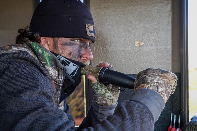 Realistic Deer Game Call - Flextone Compact Buck Collector with Volume Control for Outdoor Hunting
