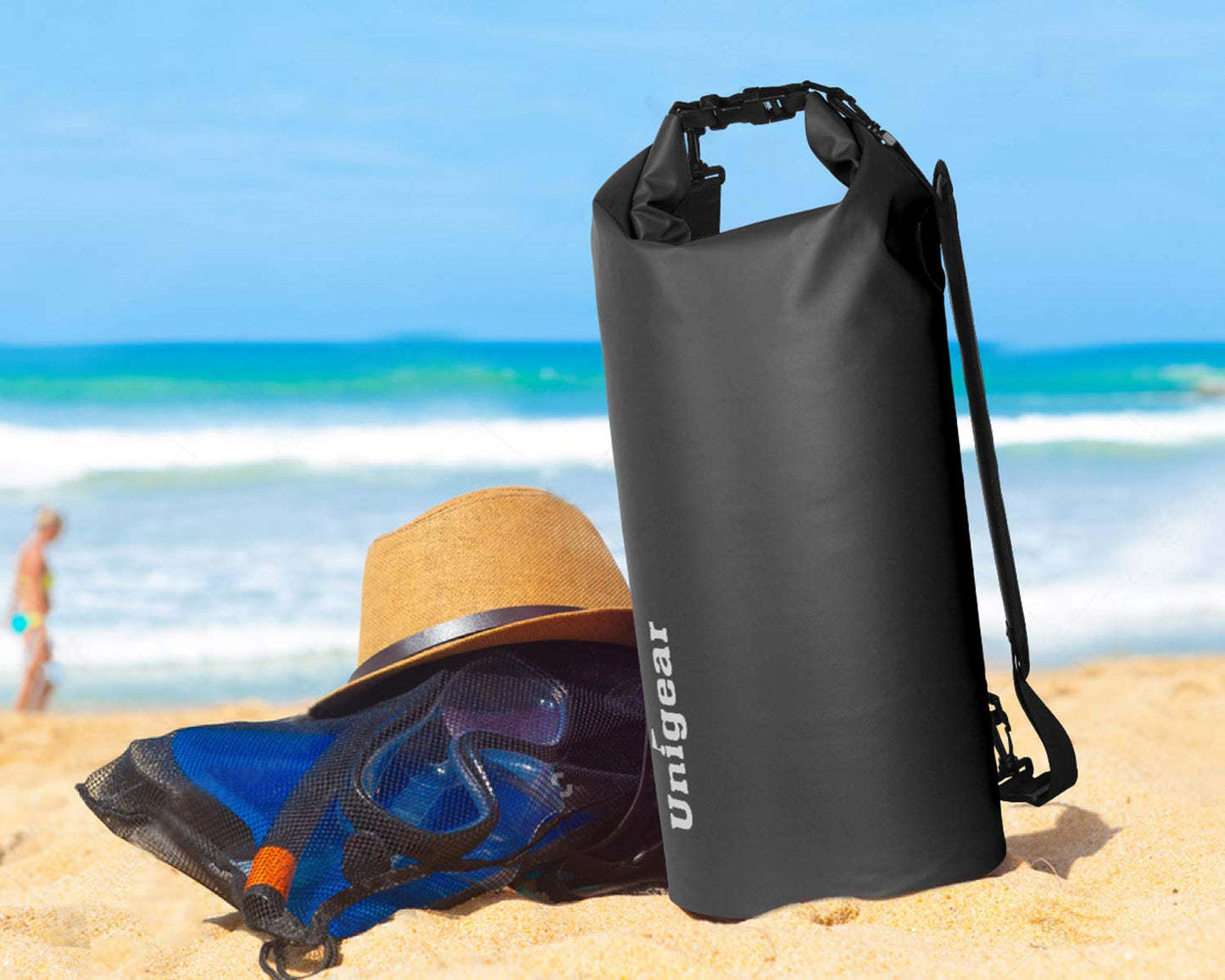 Unigear Dry Bag Waterproof, Floating and Lightweight Bags for Kayaking, Boating, Fishing, Swimming and Camping with Waterproof Phone Case (Black, 5L)