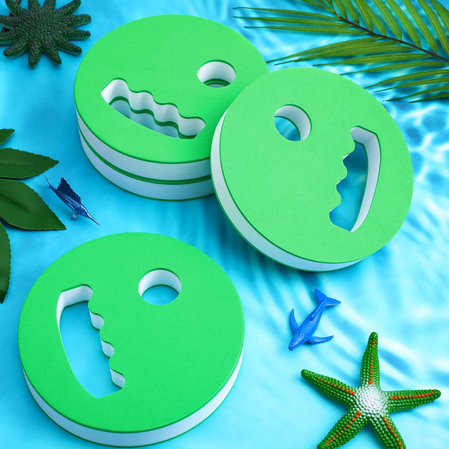 Hungdao 4 Pcs Water Exercise Discs Water Weights for Pool Exercise Set EVA Foam Water Aerobic Equipment for Adults Hand Held Pool Resistance for Swimming Beginners Arthritis(White and Green)