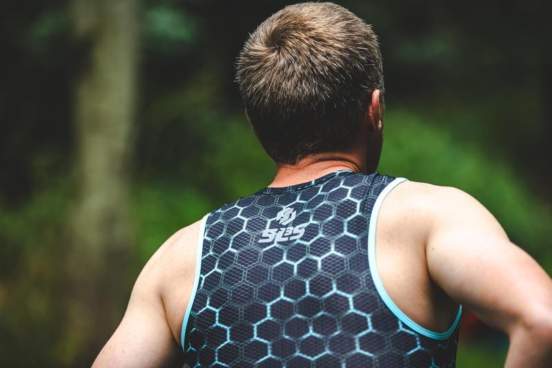 Men's Sleeveless Triathlon Top - Full Zip Tri Top with 2 Pockets | Breathable AG Fabric