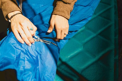 Kelty Rambler 50 Degree Synthetic CloudLoft Insulated Sleeping Bag, Unzips Completely to A Blanket, Anti-Snag Zipper & More, Regular Fired Brick