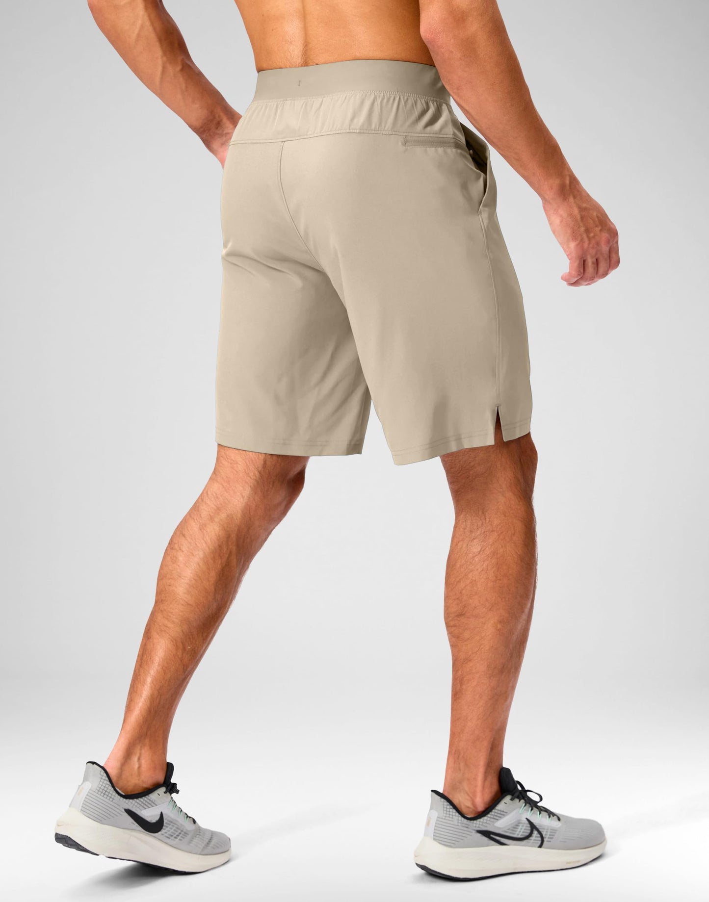 Soothfeel Men's Running Shorts with Zipper Pockets 9 Inch Lightweight Quick Dry Gym Sports Athletic Workout Basketball Shorts for Men (Khaki, L)