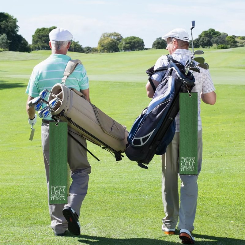 WUUCKOO That's What I Do I Play Golf and I Know Things Embroidered Green Golf Towel, Funny Golf Towel for Golf Bag with Clip, Thanksgiving Birthday Retirement Gift for Grandpa Dad Golfer Golf Lover