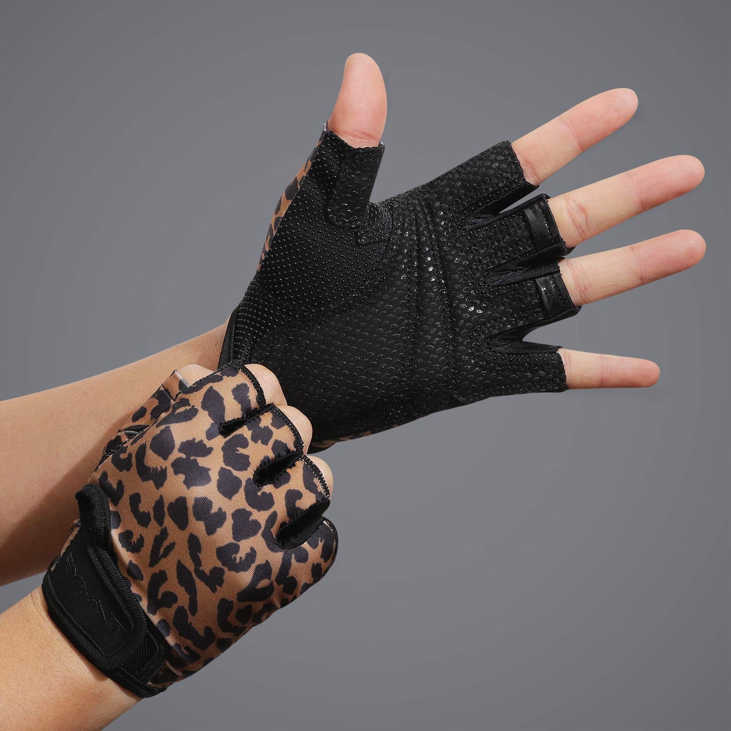 ZEROFIRE Workout Gloves for Women Men - Weight Lifting Gloves with Full Palm Protection & Extra Grip for Women Gym, Weightlifting, Weight Lift, Rowing, Exercise, Sport, Cycling.Leopard-XSmall