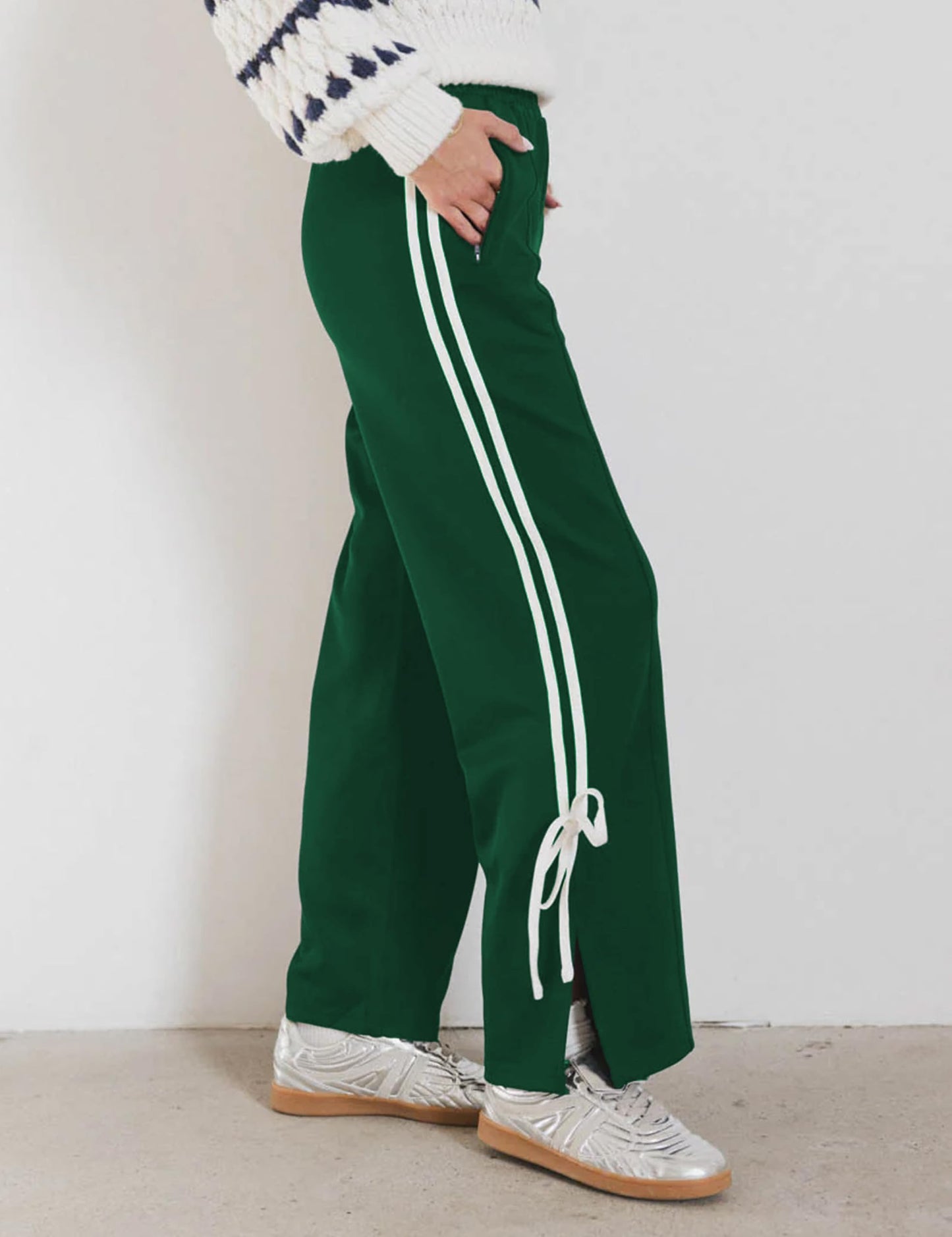 Jianzhixiao Women's Y2K Baggy Sweatpants Wide Leg Joggers Elastic Waist Striped Athletic Track Pants Lounge Casual Wear(Green-M)