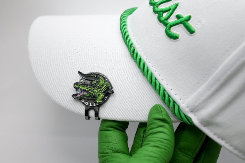 MULLIGAN HOOLIGAN Alligator Golf Ball Marker + Magnetic Hat Clip, Funny and Unique Golf Gift, Premium Quality, The Perfect for Your Favorite Golfer, Golf Accessories for Any Occasions