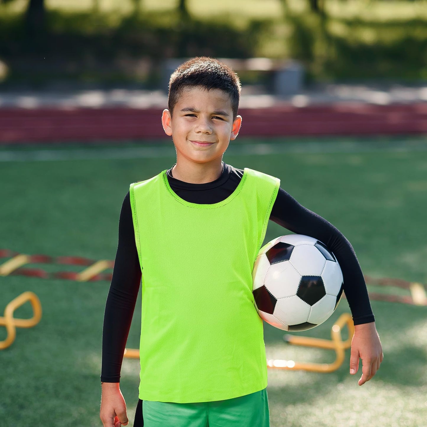 Sintege 12 Pcs Soccer Pinnies Pennies Jersey Scrimmage Vest Sports Practice Jersey Mesh Basketball Vest for Youth Adult Kids(Medium,Green, Orange)