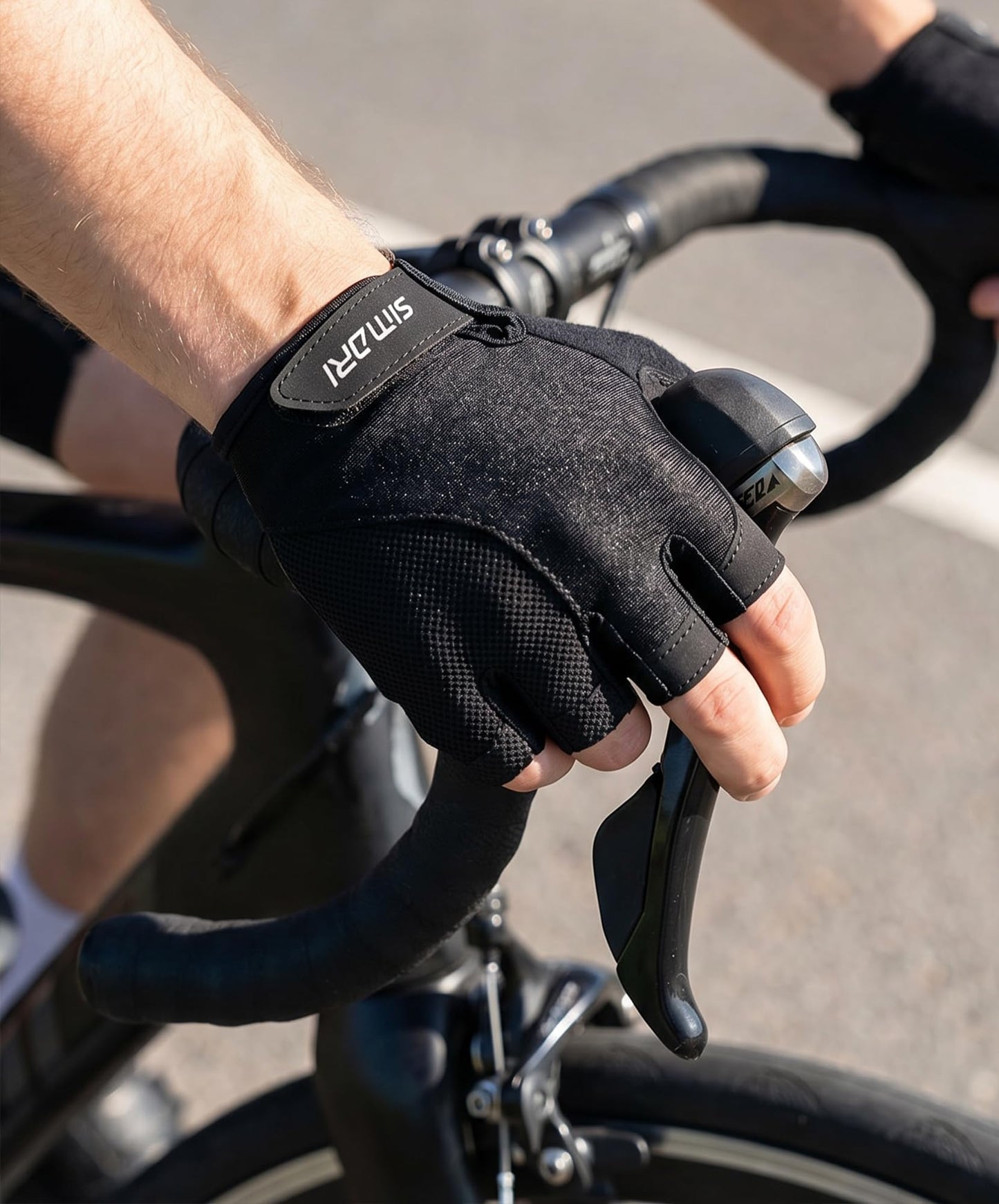 SIMARI Gel Pad Cycling Gloves with Cushion/Grip/Breathable, Workout Bike Gloves for Men Women Biking, Mountain Biking, Fitness, Gym Exercise, Weight Lifting Training, Yoga, Pilates (Black, L)