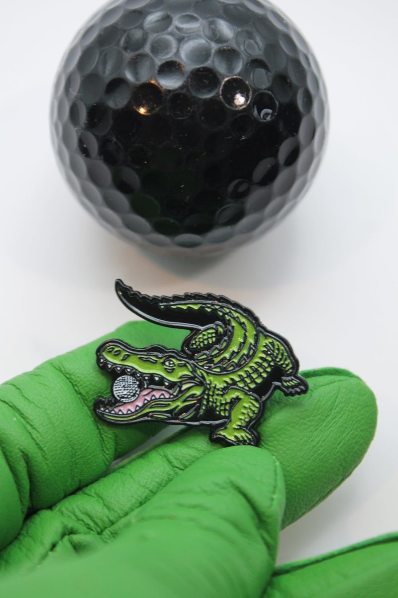 MULLIGAN HOOLIGAN Alligator Golf Ball Marker + Magnetic Hat Clip, Funny and Unique Golf Gift, Premium Quality, The Perfect for Your Favorite Golfer, Golf Accessories for Any Occasions