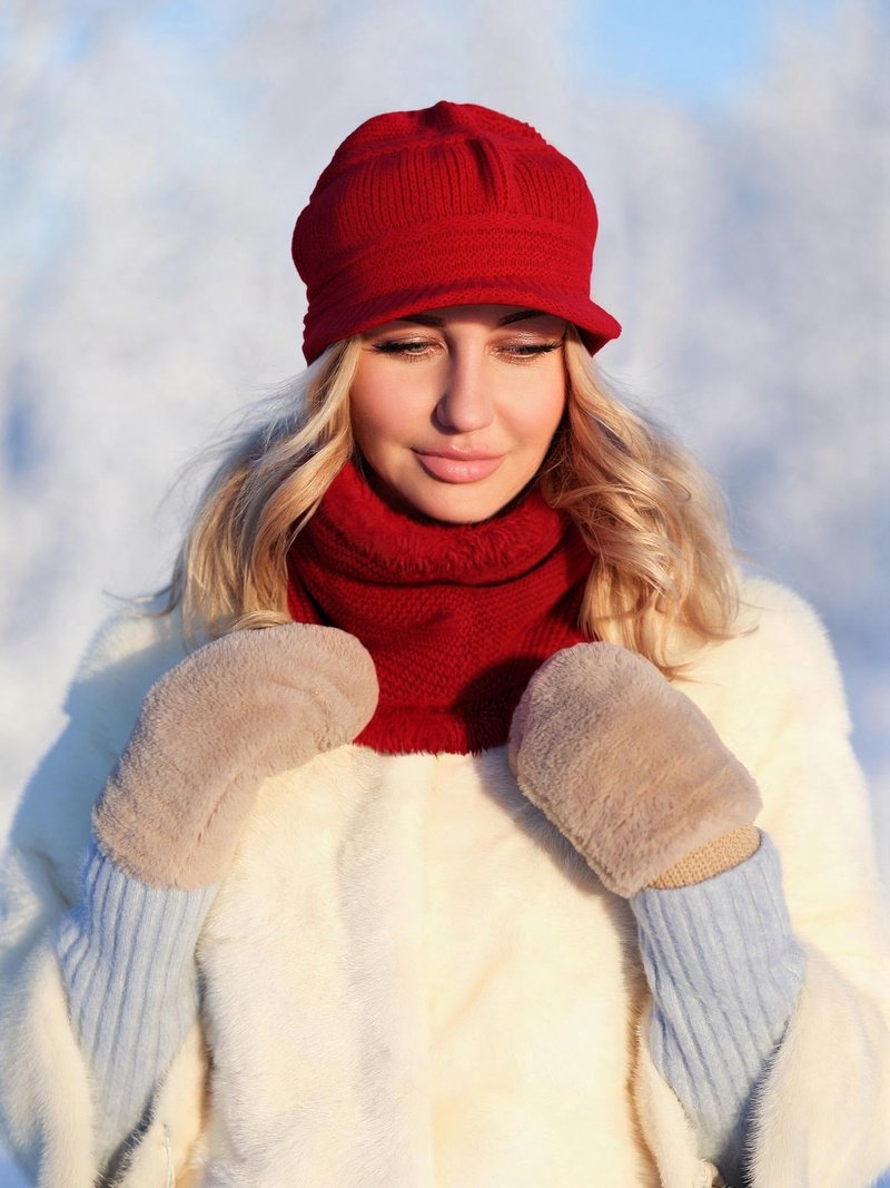 6 Pcs/3 Set Winter Hats with Brim for Women Neck Warmer Set Knit Beanie Hat Soft Warm Neck Scarf Stylish Skull Cap for Women(Red, Gray, Black)