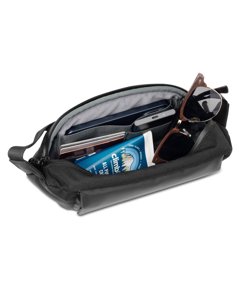 "Timbuk2 Miles Chest Pack, Jet Black"