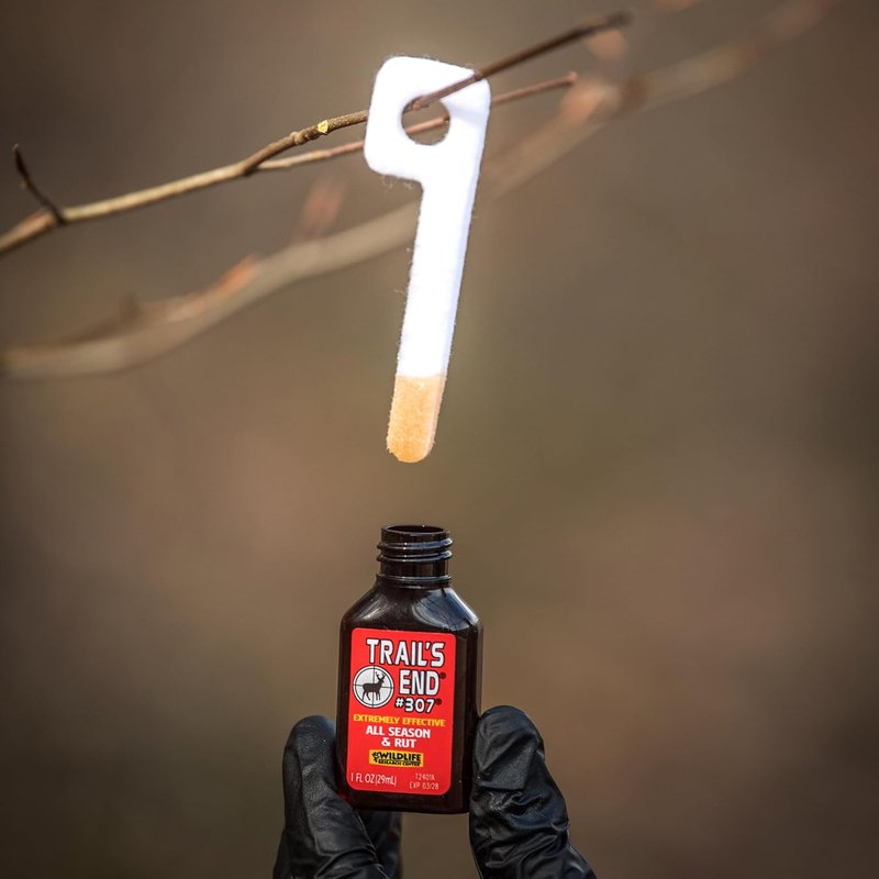 Trail’s End #307 Buck Lure - All-Season Doe Estrus Scent with Complex Blend | 1 FL OZ Bottle + 2 Key-Wicks