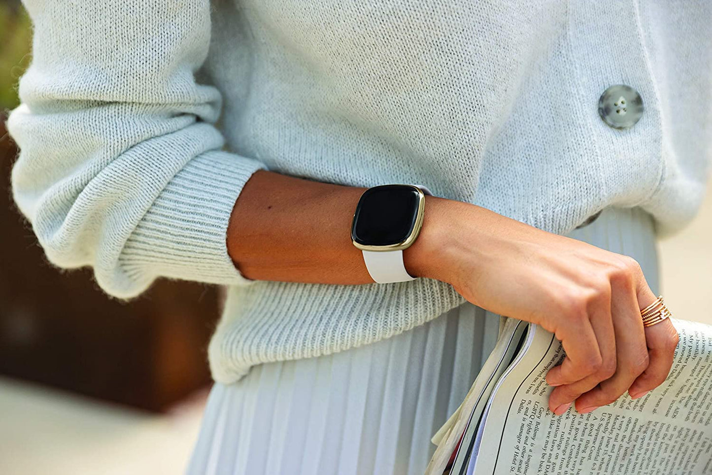 Fitbit Versa 3/Sense,Infinity Band,Lunar White,Small