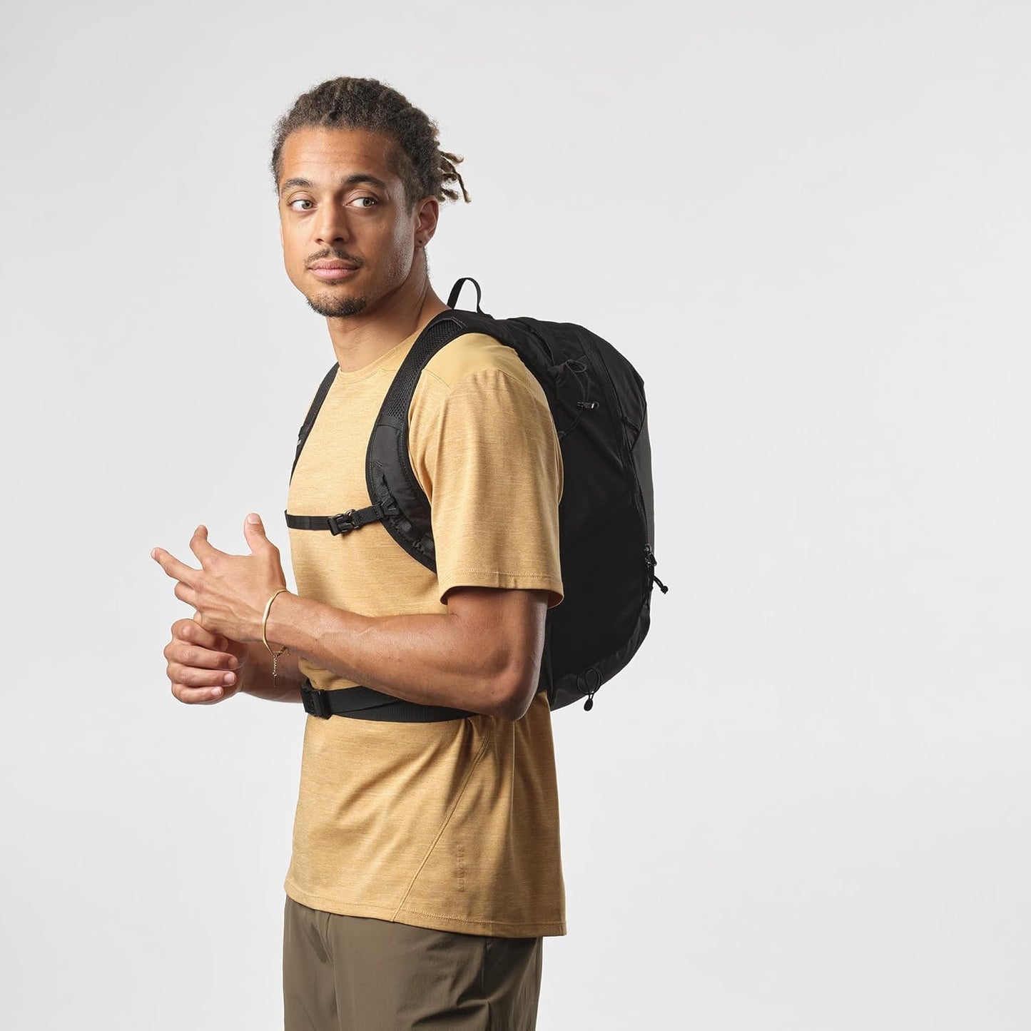 Salomon Trailblazer 10 Hiking Backpack - Lightweight 10L Trekking Gear
