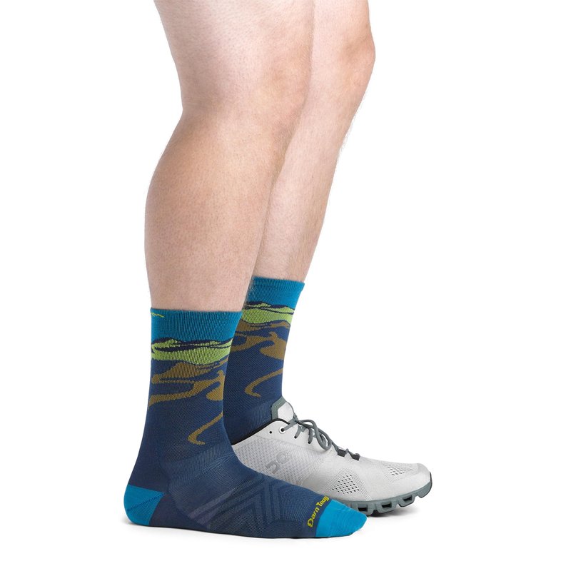 Darn Tough Vermont Micro-Crew Men's Running Socks, Ridge Runner, Midnight, XL - Ultra-Lightweight Socks for Men