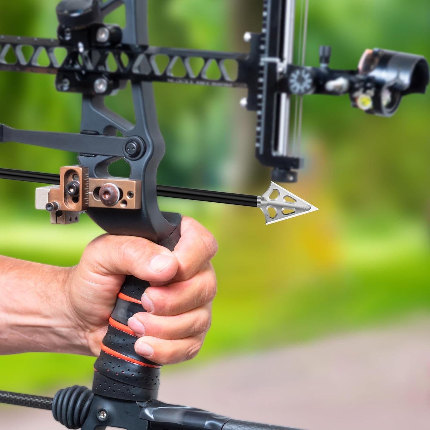 Hunting Broadheads - 3 Fixed Blade 100 Grain Screw-In Archery Tips | Compatible with Crossbows & Bows