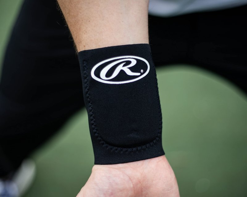 Rawlings | Protective Wrist Guard | Adult | Black