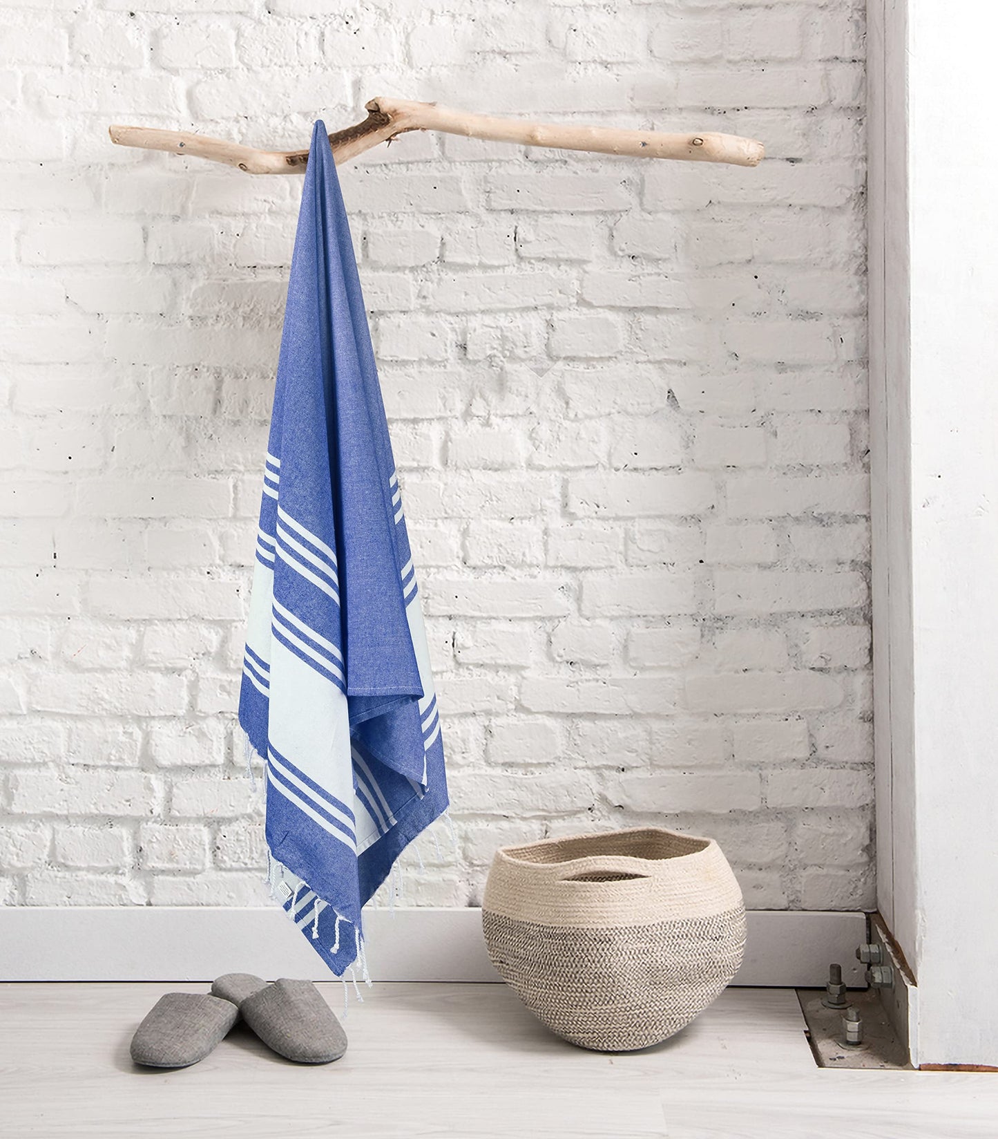 Goroly Home Cotton Turkish Peshtemal Beach Towel, Extra Large, Thin Quick Dry Sand Free Pool & Swim Towel, Bathing Blanket, Travel Essentials, (Royal Blue, 36x71 Inches)