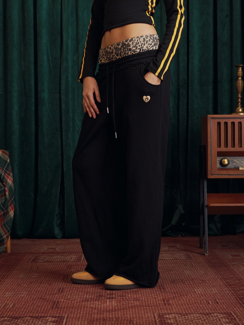 Aelfric Eden Baggy Wide Leg Sweatpants for Women Men Double Waist Camo Elastic Waisted Lounge Pants with Pockets Leopard Small