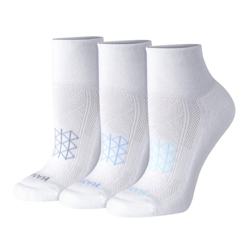 Hanes Women's Running Ankle Socks, Absolute Run Socks for Women, Breathable Mesh, Seamless Toe, 4-Pack