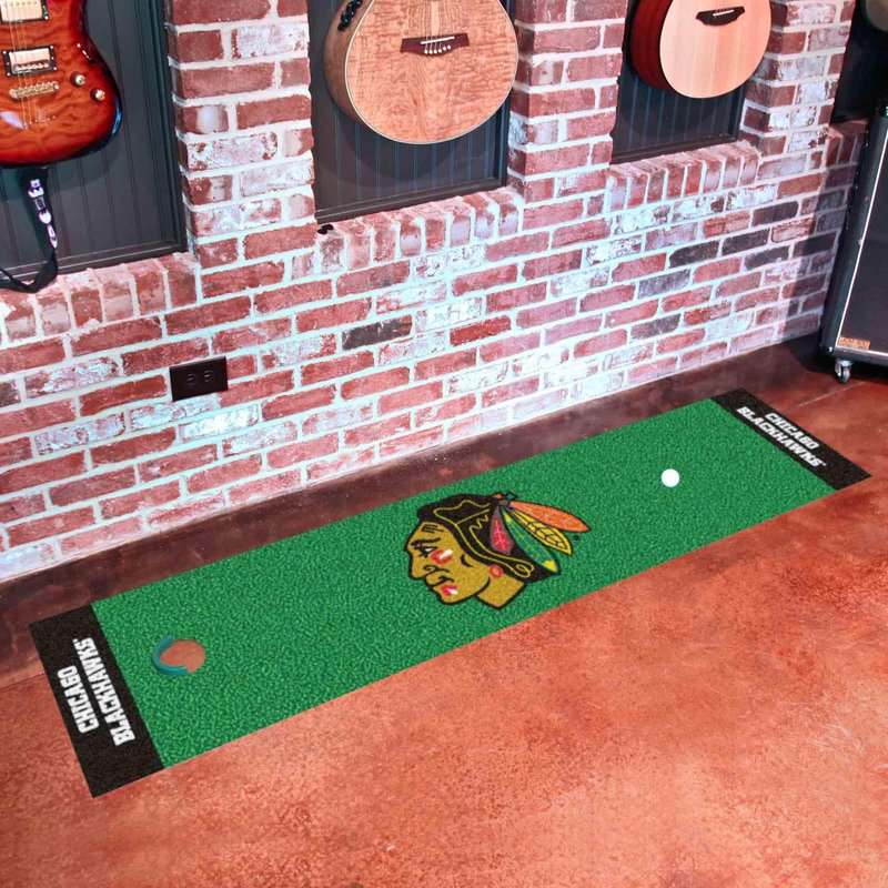 FANMATS NHL Chicago Blackhawks Nylon Face Putting Green Mat , 18"x72"