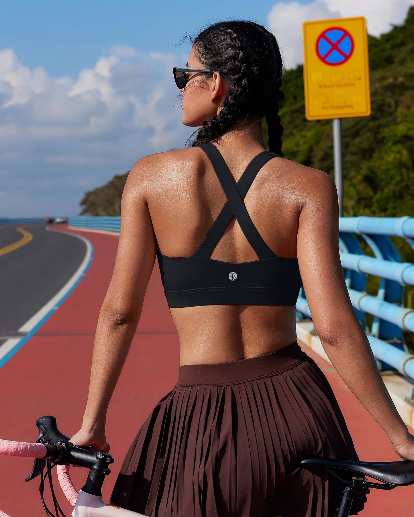 RUNNING GIRL Black Sports Bra for Women,Molded Cups High Support Sports Bras for Women Large Bust(3135Black_M)