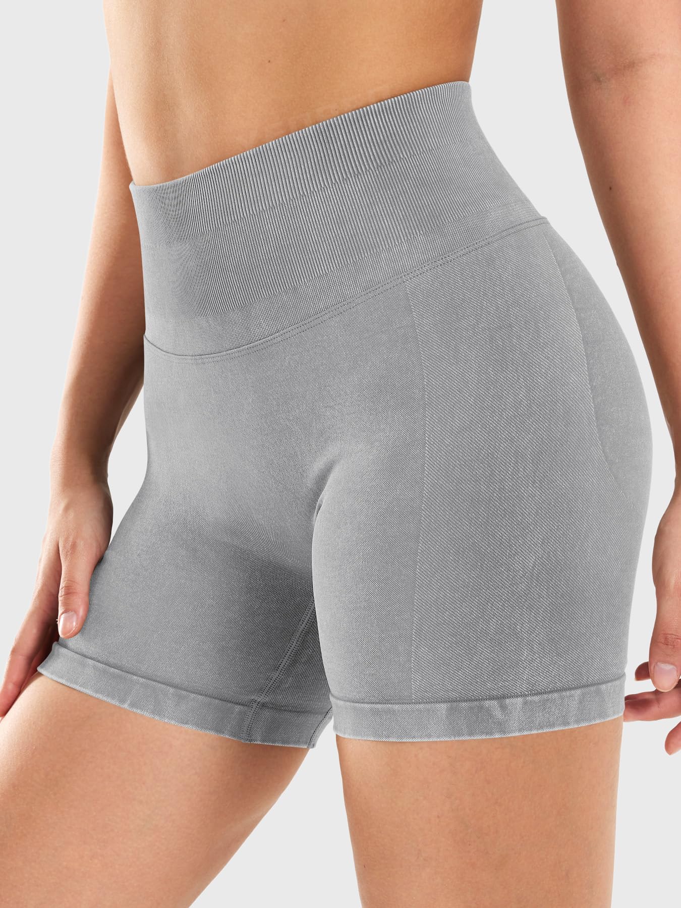 YEOREO Women's Workout Gym Shorts 4.5" Colinne Butt Lifting Hidden Scrunch Seamless Impact Booty Biker Shorts Light Gray