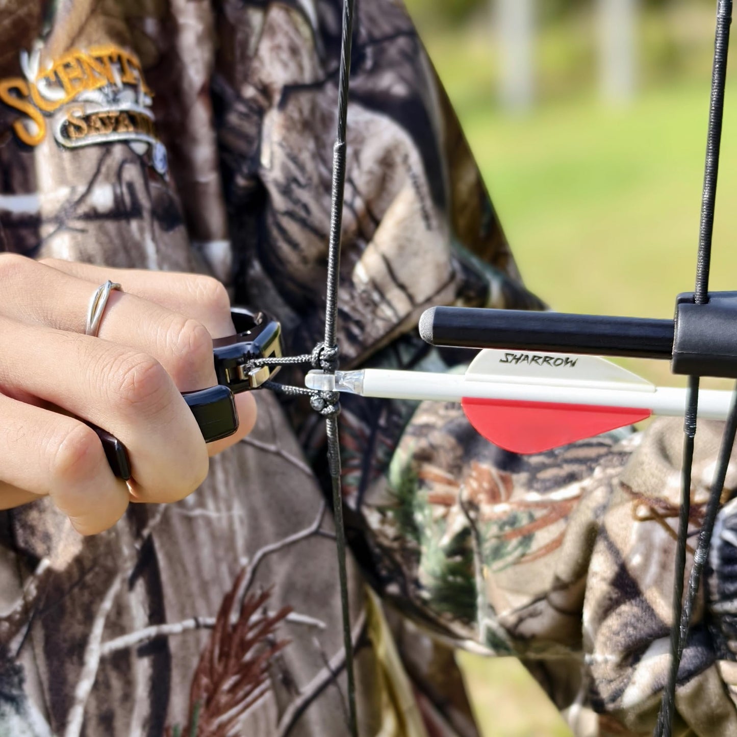 Compound Bow Release 2/3 Fingers Adjustable Aid Thumb Release Trigger Left/Right Handed for Compound Bow Hunting Shooting Accessories (Black)