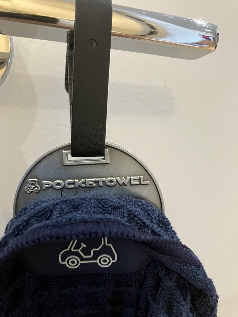 Pocketowel Magnetic Golf Accessory (Golf Landing Pad) Holder with Strap - Round