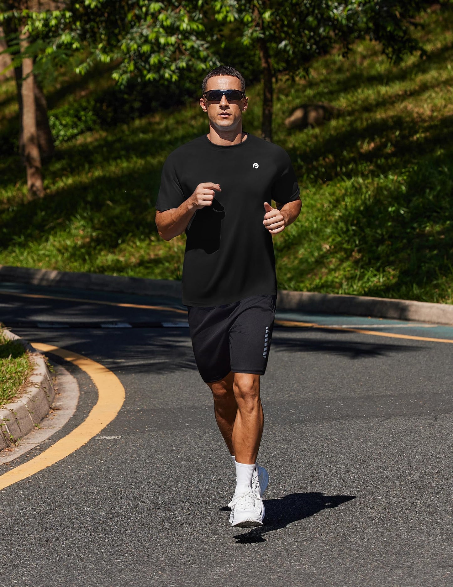 PINSPARK Black T Shirts for Men Lightweight Short Sleeve Crew Neck Gym Shirts Moisture Wicking Summer Classic Casual Tee Tops XL
