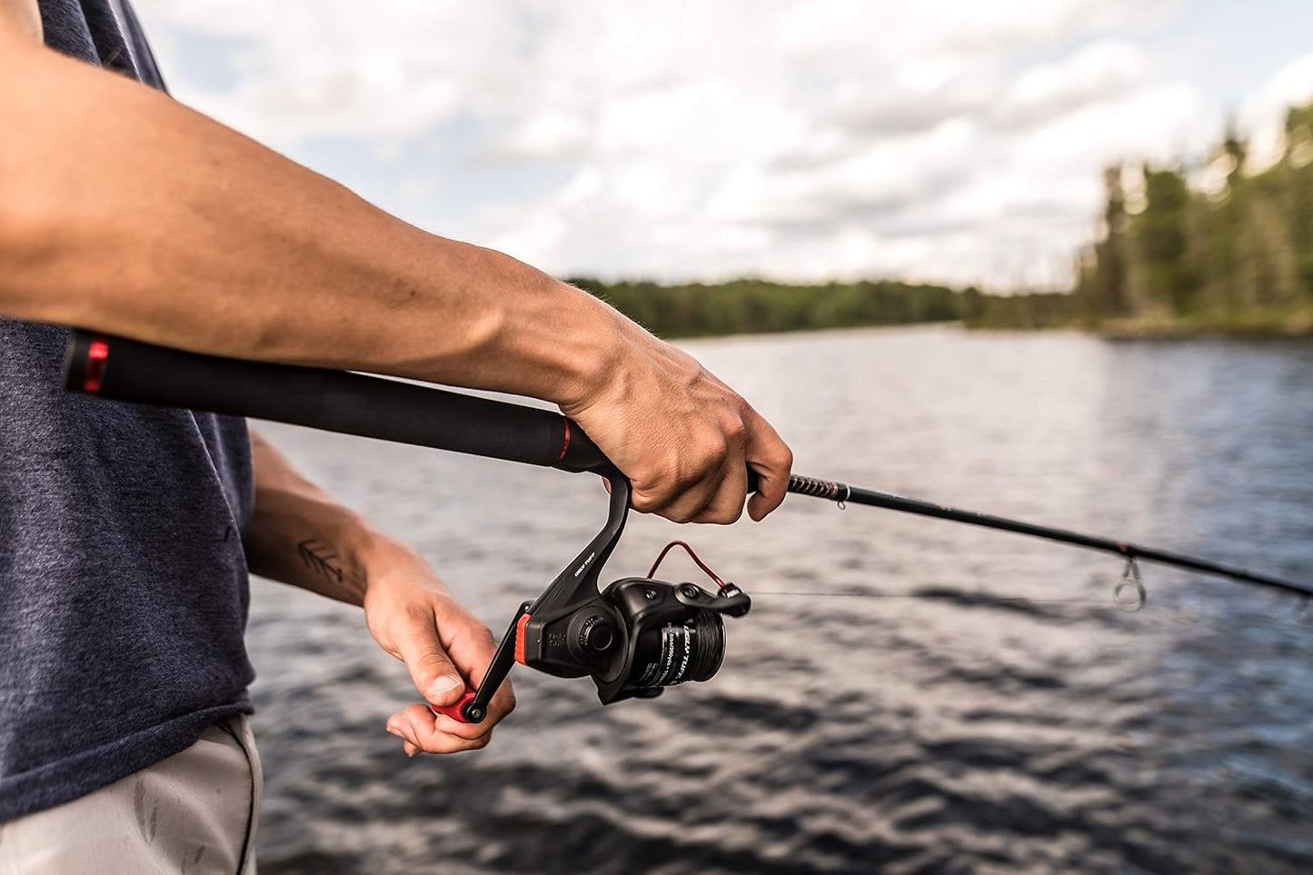 Ugly Stik Spinning Fishing Reel - Durable Ugly Tuff Design for Anglers