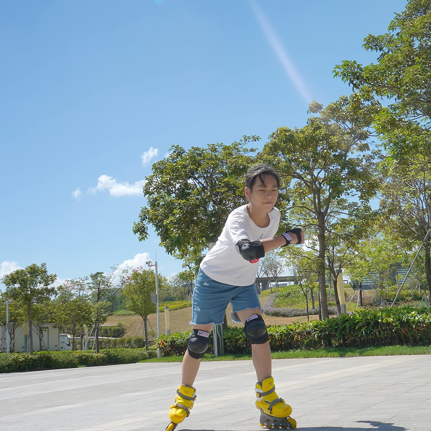 SOHOUR HOME Kids/Youth Knee Pads Elbow Pads Wrist Guards 3 in1Protective Set, for 3-15 Years Child Roller Skates, Cycling, Inline Skating, Skateboard, BMX Bike, Balance Bike, Scooter Riding Sports