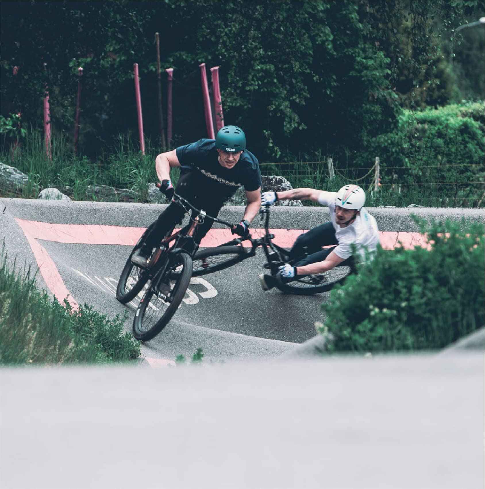 TSG Evolution Skate & Bike Helmet w/Snug Fit & Triple Cert. for Skateboarding, Cycling, MTB, E-Boarding, E-Skating, Longboarding, Park Skating, Urban, Multi Sport (Satin Yellow Ochre, S/M 54-56 cm)