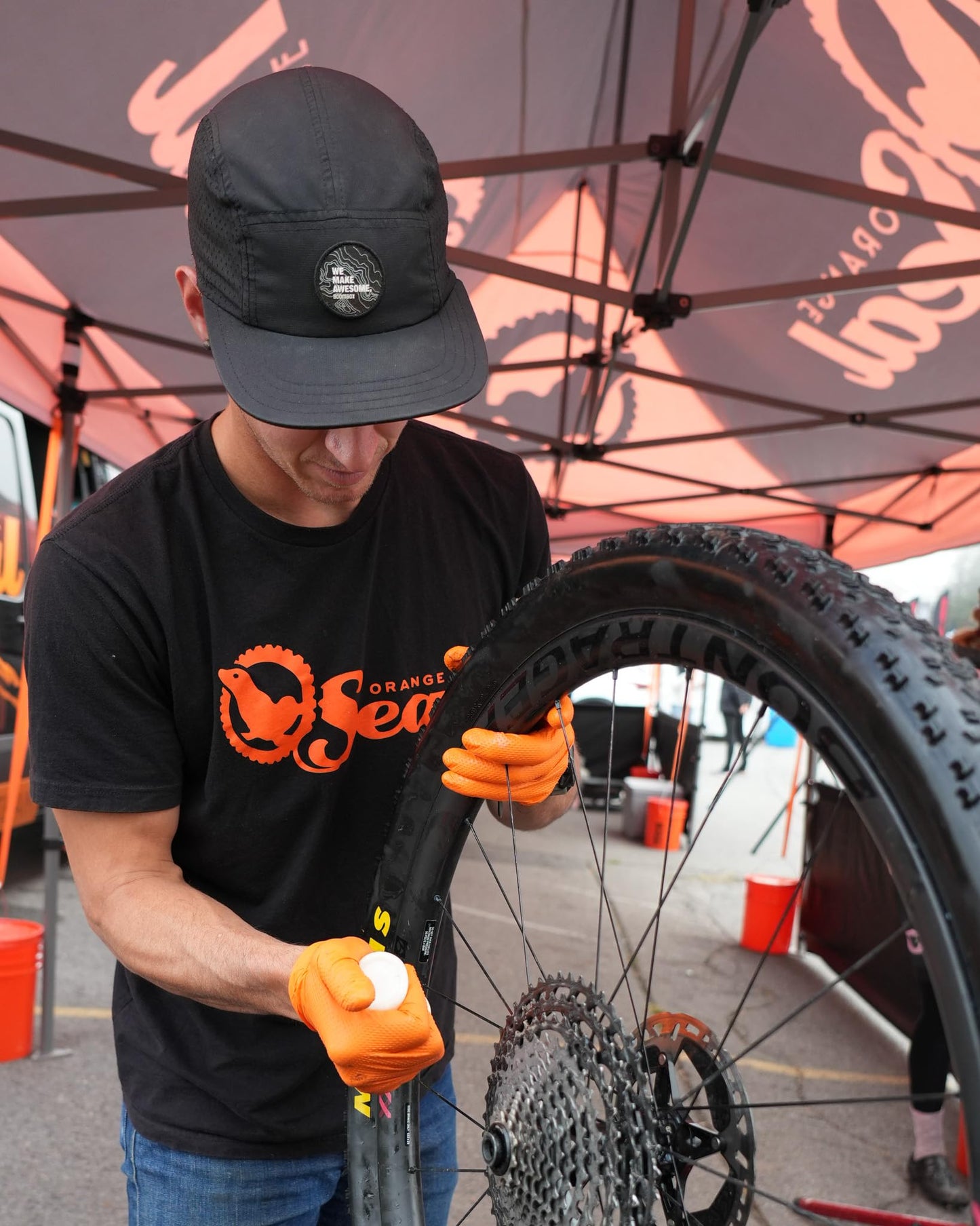 Orange Seal - Regular Formula Tubeless Bike Tire Sealant | Fast Sealing, up to 1/4" Puncture | for MTB, Road, CX and Gravel Bicycle Tires | 16oz Refill