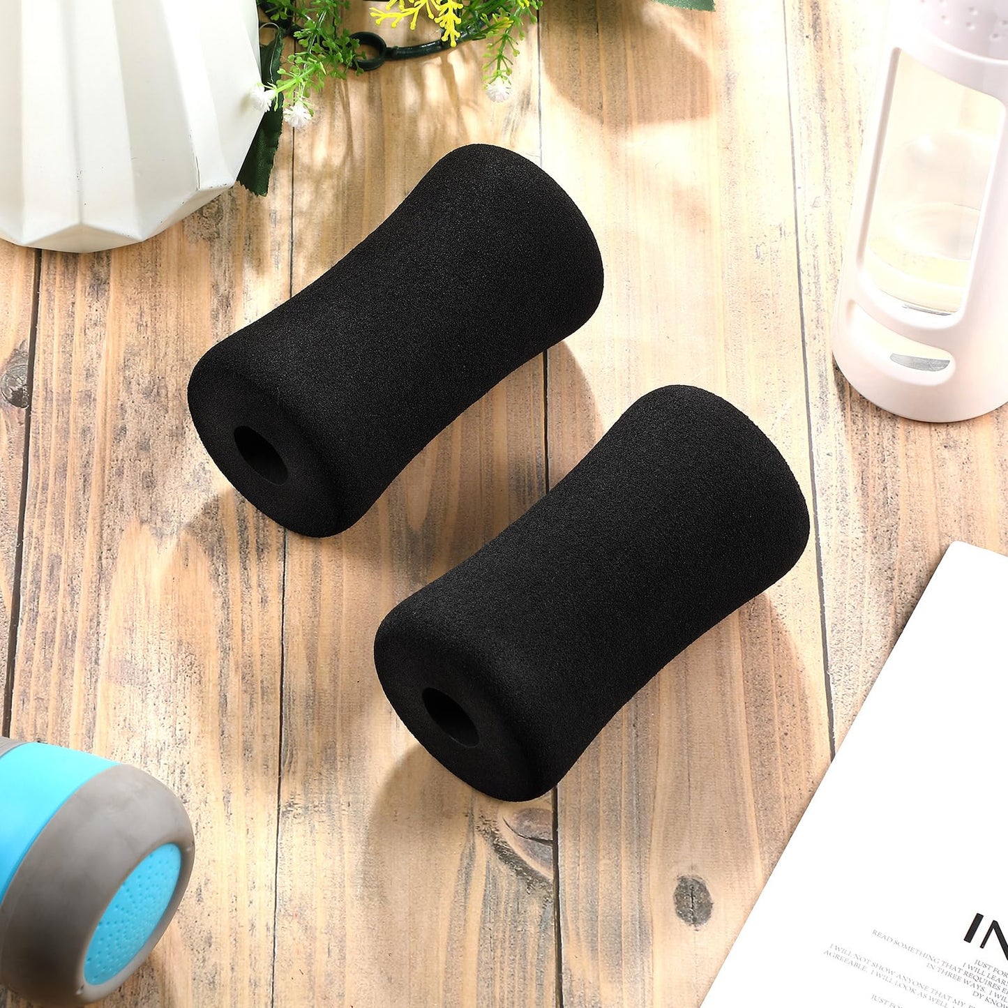 Deekin 4 Pcs Foam Foot Pads Rollers Soft Buffer Tube Cover Black Machine Tube Leg Gym Replacement Parts for Home Exercise Equipment Leg Extension Weight Bench Inversion Table, 5.1" x 2.75" x 0.87"