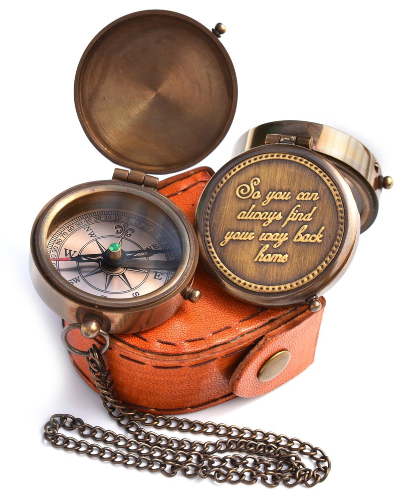 ' So You Can Always Find Your Way Back Home'' Engraved Compass,Romantic Gift Ideas for Him/Her - Gift for Women, Aniversity Gifts for Men, 50th/25th Wedding Anniversary,Baptism Religious Christian