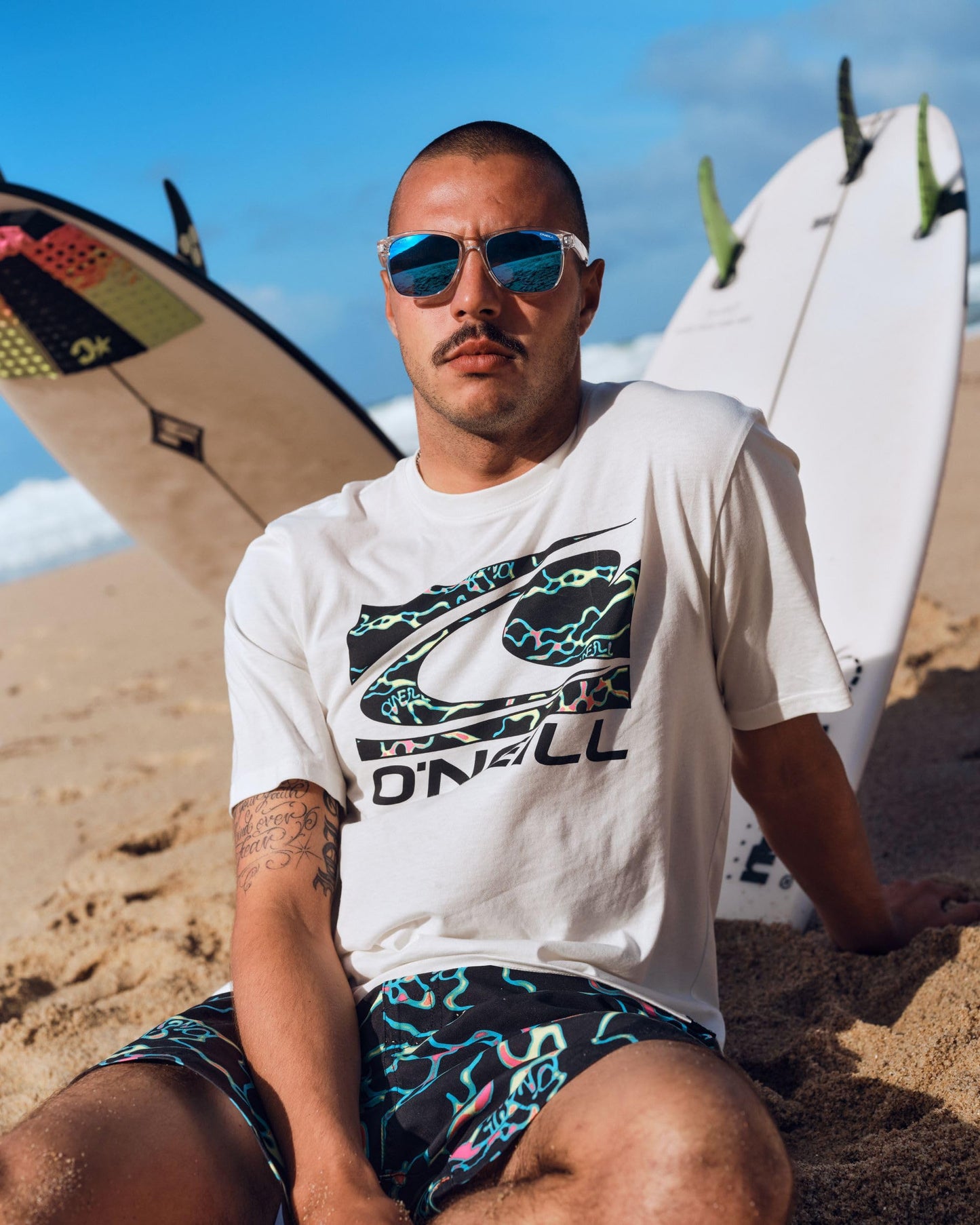 O'NEILL UV400 Offshore 2.0 Polarized Sunglasses for Men and Women, 55 Millimeters, Gloss Clear Crystal
