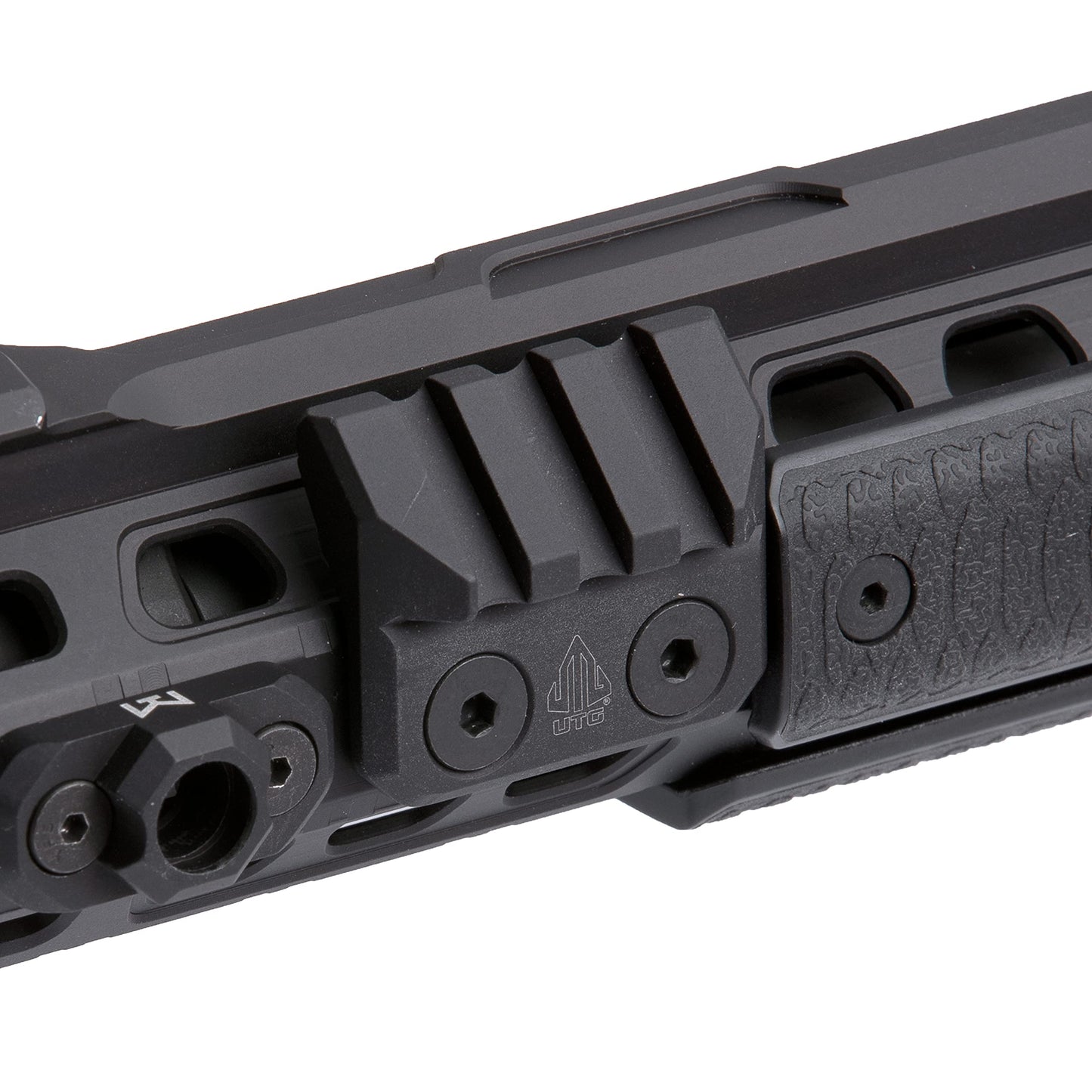 UTG Angled Picatinny Mount, Black