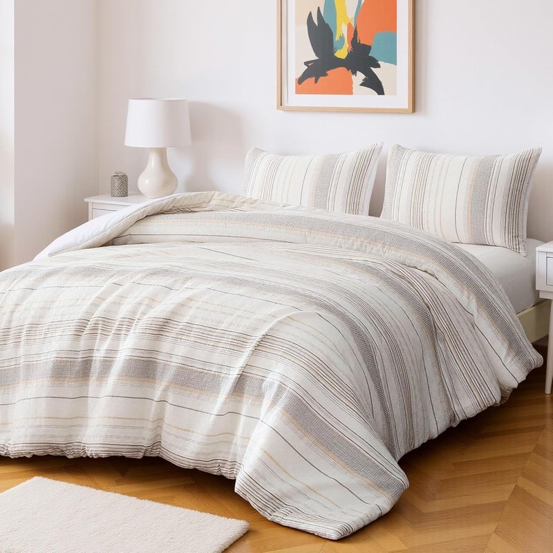 Comforter Set - 3-Piece Jacquard Bedding with 2 Pillow Shams | Queen Size, Beige Striped