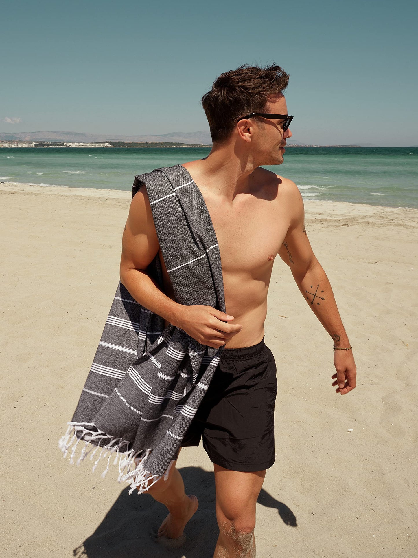 BAY LAUREL Turkish Beach Towel with Travel Bag 39 x 71 Quick Dry Sand Free Lightweight Large Oversized Towels Light