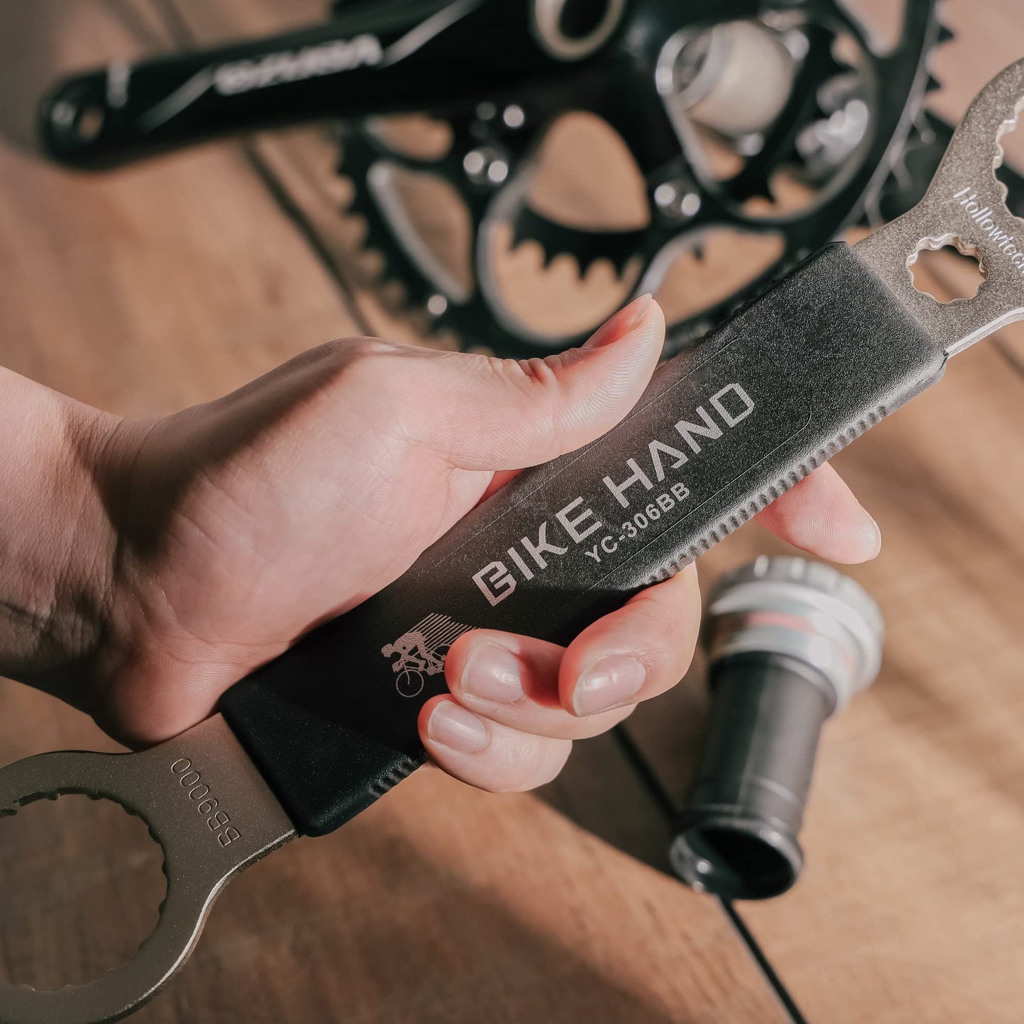 BIKE HAND Bicycle Bottom Bracket Tool - Compatible with Shimano Hollowtech II/BB9000, BBR60, M8000, Sram Dub, Truvativ GXP, FSA Mega EVO or Campagnolo Ultra-Torque - 16 Notch 39 & 44mm