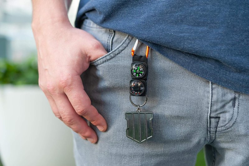 Call of Duty: Black Ops 4 Logo & Keychain Compass Navigation Set | Includes Thermometer, Compass, & Black Ops 4 Shield Emblem