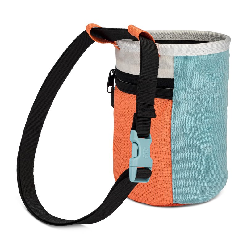 Oso Supply Co - Cascadia Waxed Canvas Chalk Bag - Zipper Pocket & Mesh Pouch for Bouldering, Rock Climbing, Gym, Weightlifting – Water-Resistant, Adjustable Belt, Wide Opening (Huckleberry/Teal)