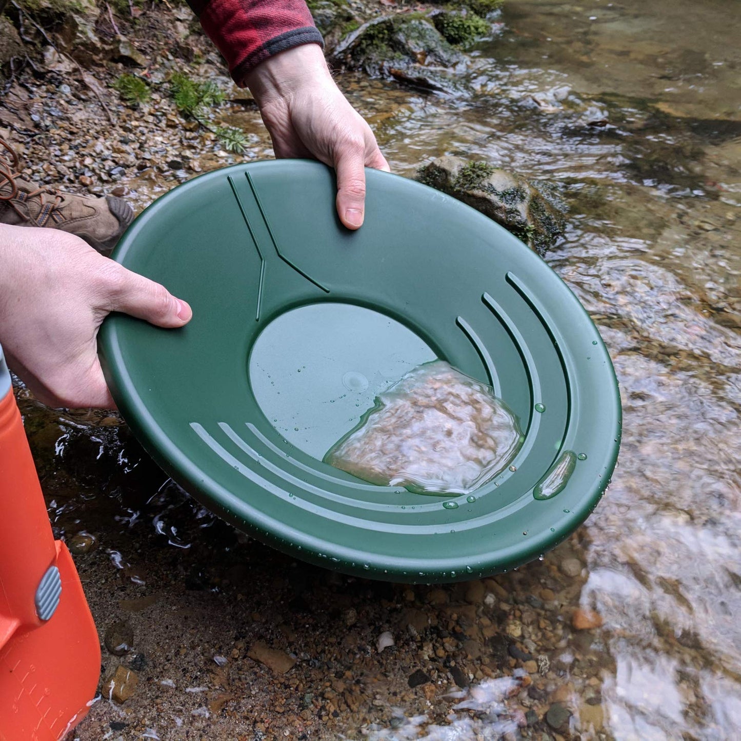 ASR Outdoor 19pc Ultimate Gold Panning Kit with Classifier Screens, Gold Pans, Rock Pick