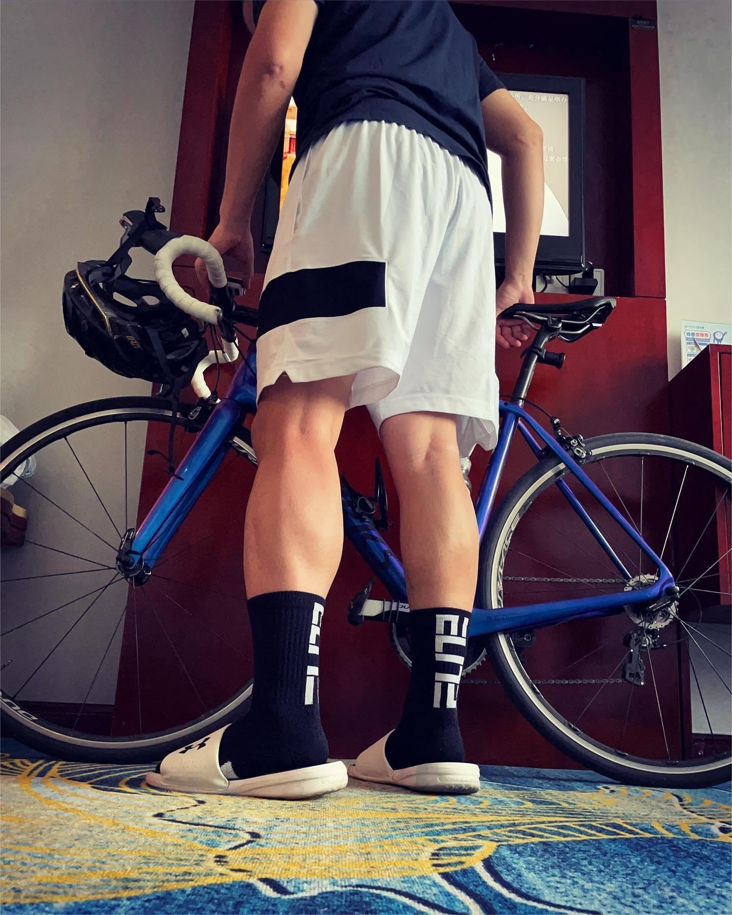 Podinor Basketball Crew Socks for Men and Women, Cushion Performance Athletic Basketball Socks