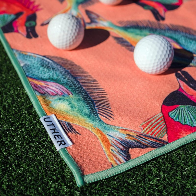 Uther Tour Golf Towel – Dual Hanging Premium Microfiber Towel, Golf Accessories – 20 Inch x 40 Inch, 20+ High Fashion Prints (Retro Sunset)