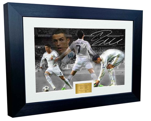 12x8 A4 Christiano Ronaldo "REAL MADRID CELEBRATION" Autographed Photo Photograph Picture Frame Football Soccer Poster Gift