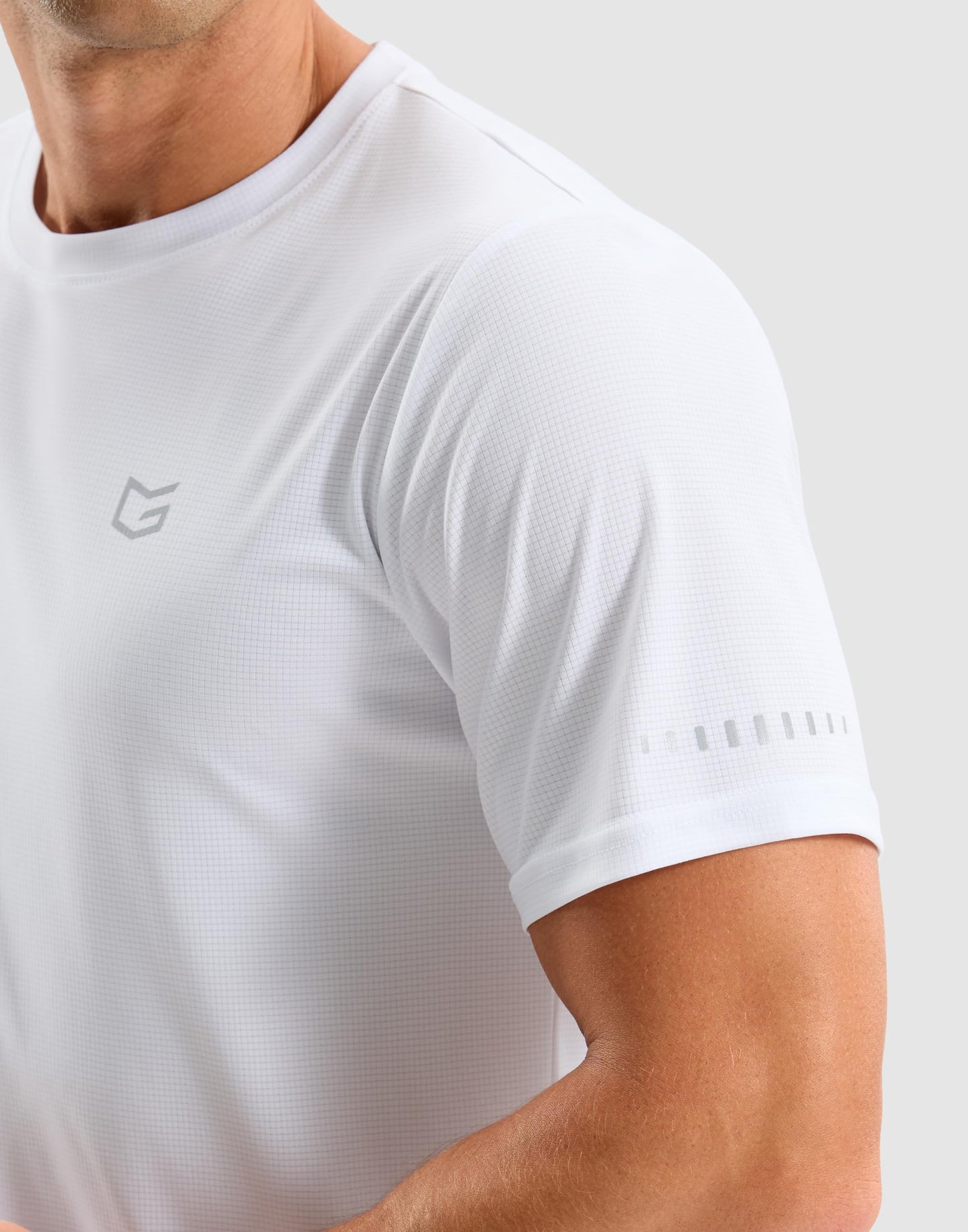 Men's Workout Breathable T-Shirts Dry Fit UPF 50+ Sun Shirts Moisture Wicking Cooling Tee for Athletic, Running, Hiking (White, L)