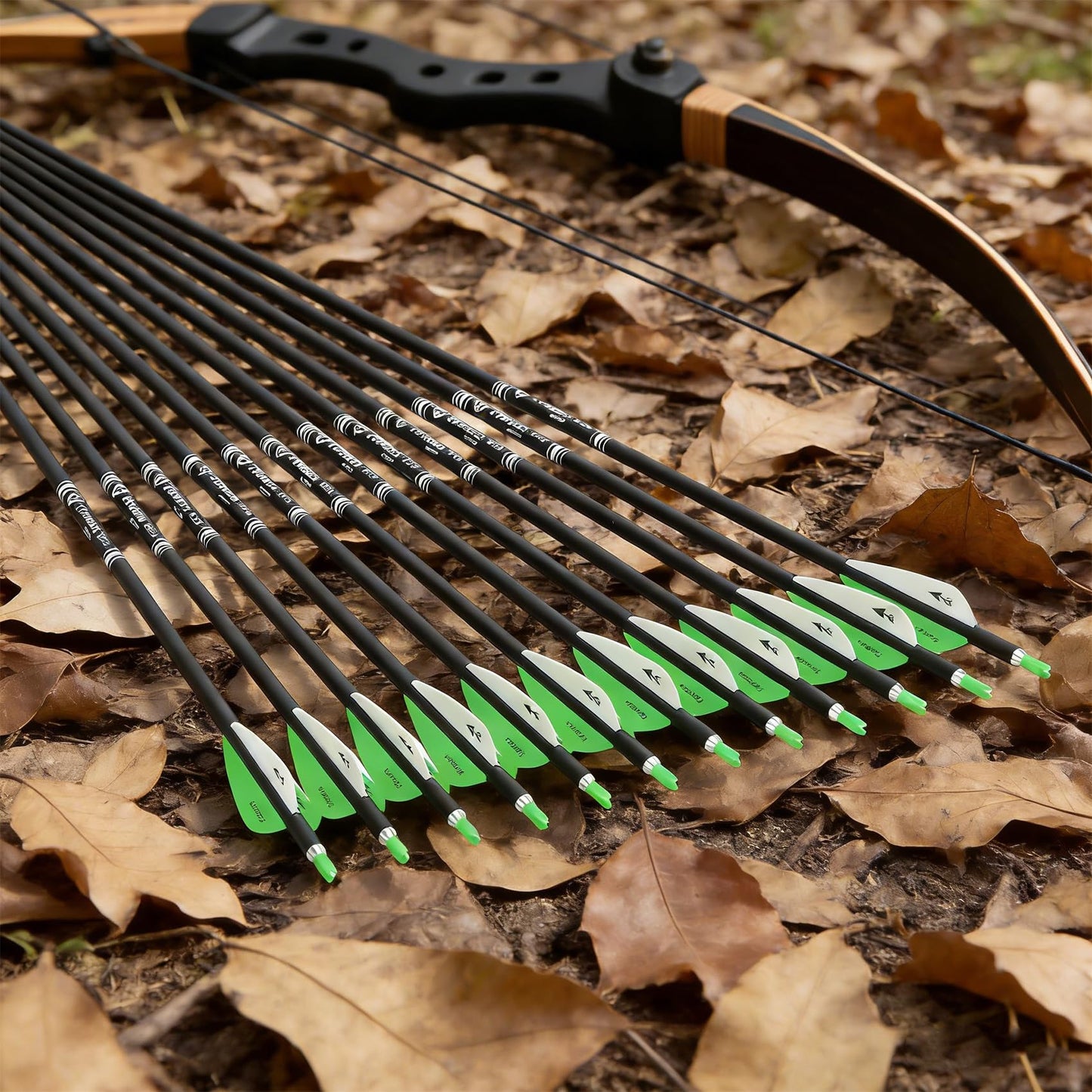 Powants 31inch Carbon Arrow Archery Targeting Practice Hunting Arrows for Compound & Recurve Bow with Removable Tips(Pack of 12) (Green)